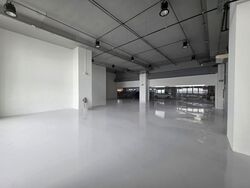 Carros Centre (D25), Factory #611009131